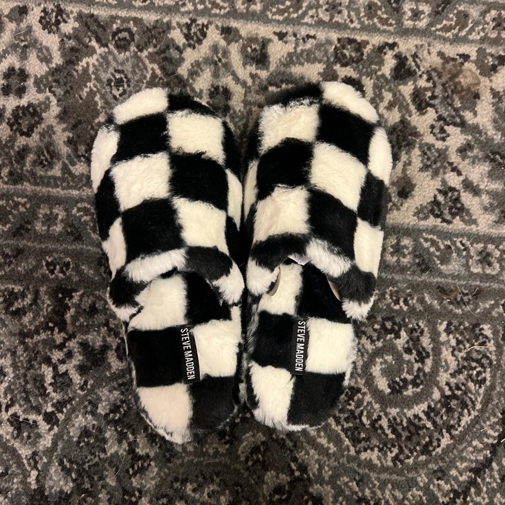 Steve Madden Checkered Slippers